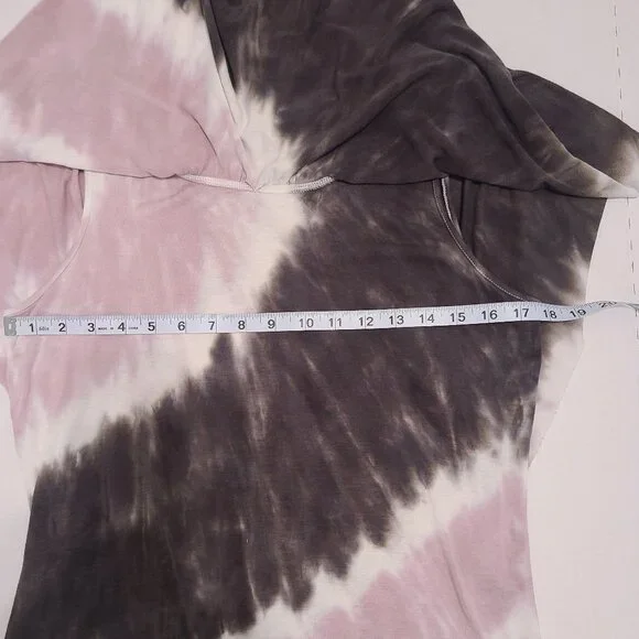 Juicy Couture Tie Dye Draped Flutter Sleeve Top - Size M - Picture 12 of 12